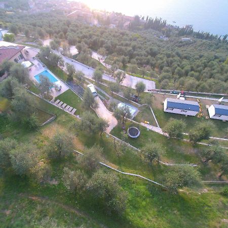 Agricampeggio Relax Maxicaravan Castelletto Di Brenzone Εξωτερικό φωτογραφία